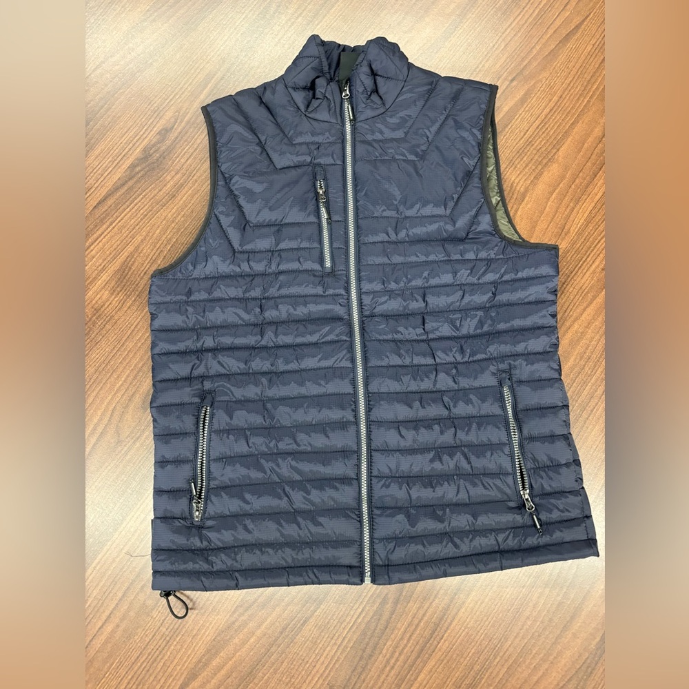 Storm Tech Puffy Vest. Navy. Size XL